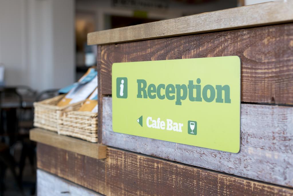 Yha Treyarnon Bay Hostel Padstow Exterior photo