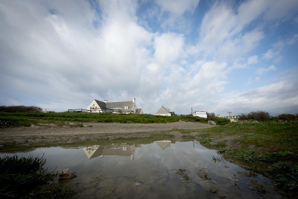 Yha Treyarnon Bay Hostel Padstow Exterior photo